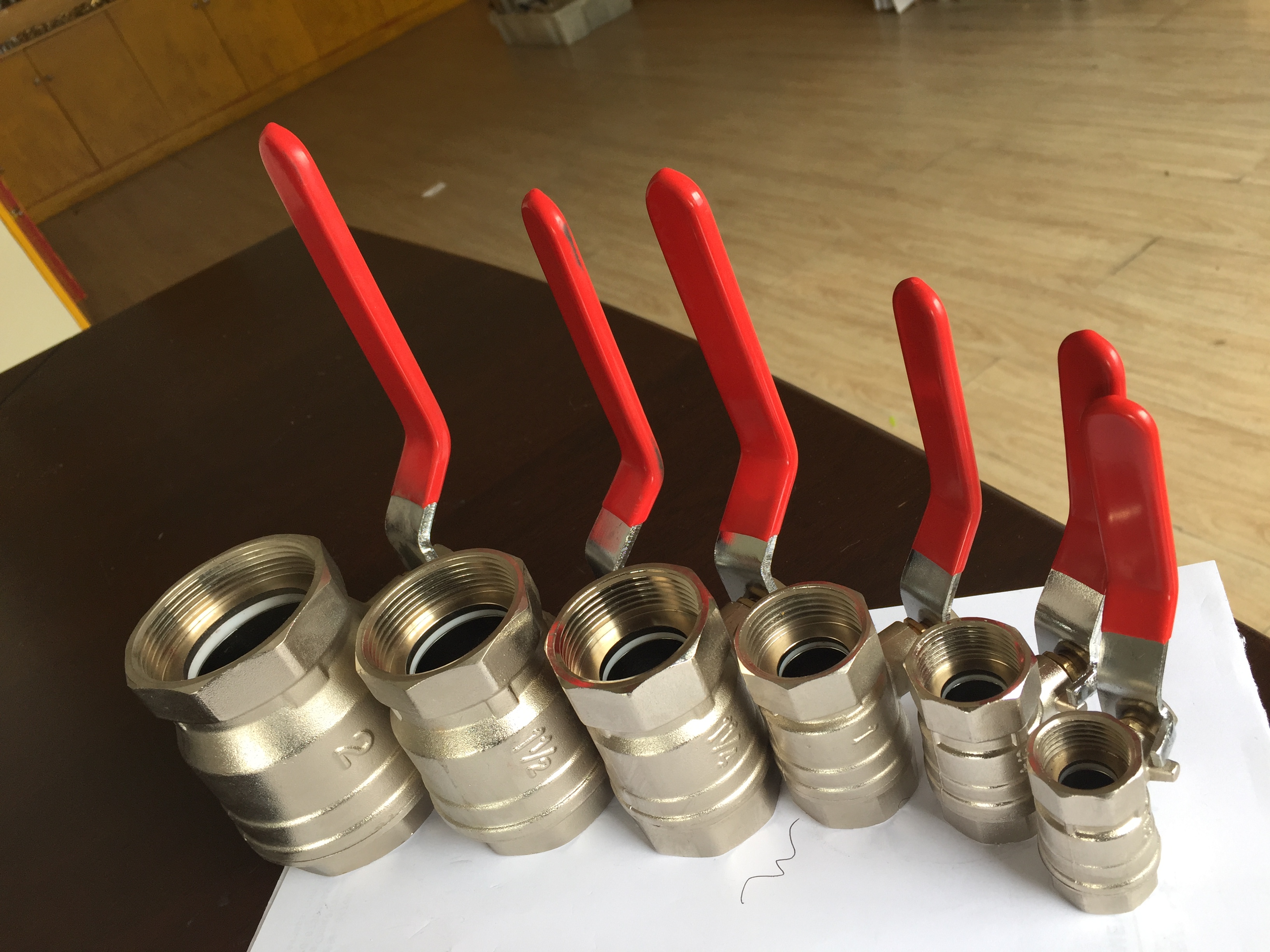 SM005A Reduced Bore Screwed Brass Ball Valve Female